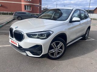 2020 BMW X1 20i xDrive II (F48) Рестайлинг, белый, 2550000 рублей, вид 3