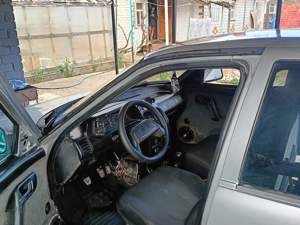 2002 Lada (ВАЗ) 2112, серебристый, 120000 рублей - вид 3