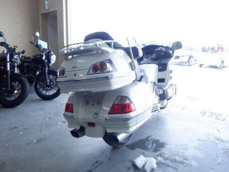 2006 Honda GL 1800 Gold Wing, белый, 881000 рублей, вид 3