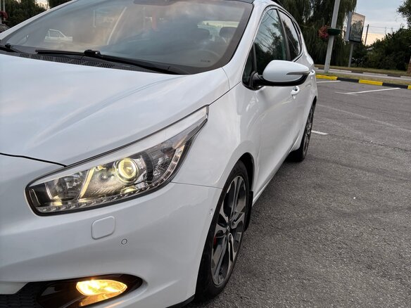 2013 Kia Ceed II, белый, 1170000 рублей - вид 2