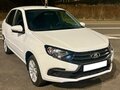 2021 Lada (ВАЗ) Granta I Рестайлинг, белый, 700000 рублей - вид 2