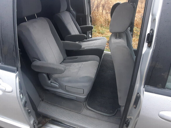 2004 Mazda MPV II (LW) Рестайлинг, серебристый, 750000 рублей - вид 23