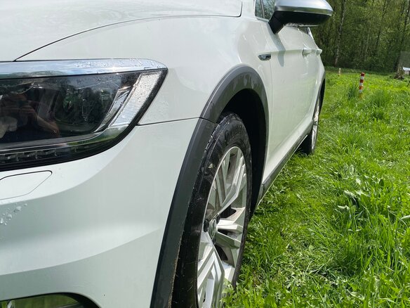 2017 Volkswagen Passat Alltrack B8, белый, 2600000 рублей