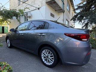 2019 Kia Rio IV, серый, 1450000 рублей, вид 4