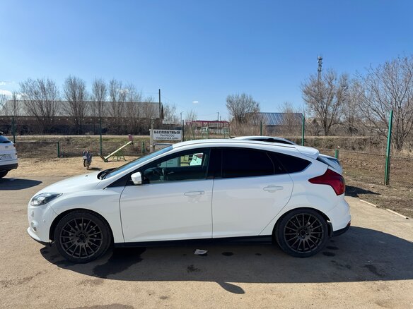 2011 Ford Focus III, белый, 900000 рублей - вид 7