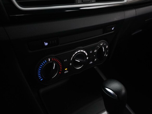 2014 Mazda 3 III (BM), чёрный, 1487444 рублей - вид 13