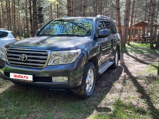 2011 Toyota Land Cruiser 200 Series, серый, 3100000 рублей, вид 1