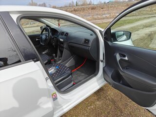 2019 Volkswagen Polo V Рестайлинг, белый, 840000 рублей, вид 5