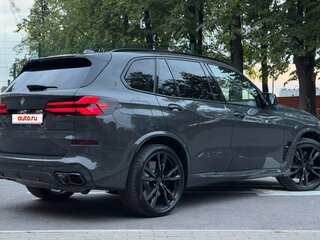 2025 BMW X5 M60i IV (G05/G18) Рестайлинг, серый, 13300000 рублей, вид 4