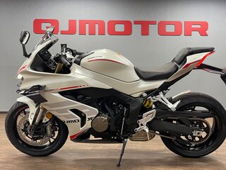 2026 QJMotor SRK 800 RR, белый, 859000 рублей, вид 1