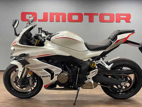2026 QJMotor SRK 800 RR, белый, 859000 рублей, вид 1