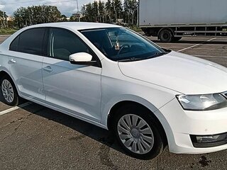 2018 Skoda Rapid I Рестайлинг, белый, 1215000 рублей, вид 3