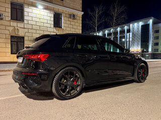 2022 Audi RS 3 III (8Y), чёрный, 7400000 рублей, вид 5