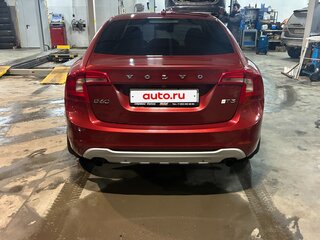 2013 Volvo S60 II, красный, 990000 рублей, вид 3