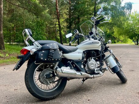2020 Bajaj Avenger, белый, 200000 рублей, вид 5
