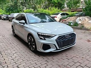 2023 Audi A3 35 TFSI Long IV (8Y), белый, 2200000 рублей, вид 1