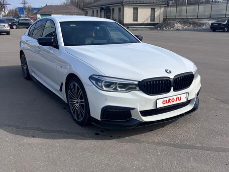 2019 BMW 5 серии 530d xDrive VII (G30/G31/G38), белый, 4150000 рублей, вид 3