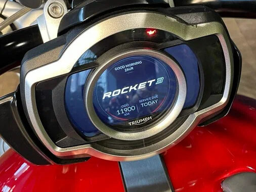 2023 Triumph Rocket 3, пурпурный, 2450000 рублей - вид 12