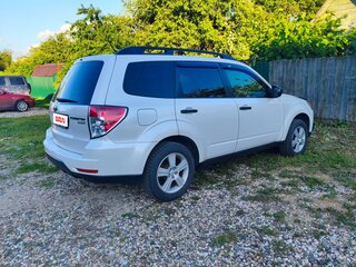 2010 Subaru Forester III, белый, 890000 рублей, вид 4