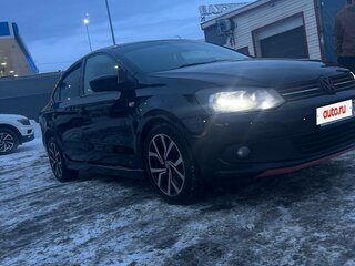 2013 Volkswagen Polo V, чёрный, 730000 рублей, вид 2