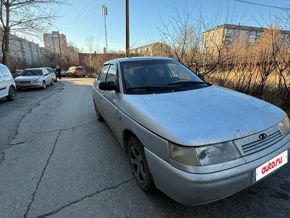 2004 Lada (ВАЗ) 2110, серебристый, 95000 рублей