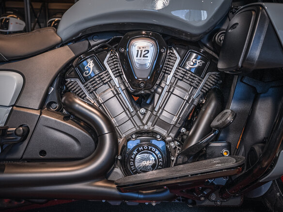 2025 Indian Roadmaster, серый - вид 10