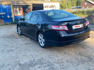 2010 Toyota Camry VI (XV40) Рестайлинг, чёрный, 1050000 рублей, вид 3