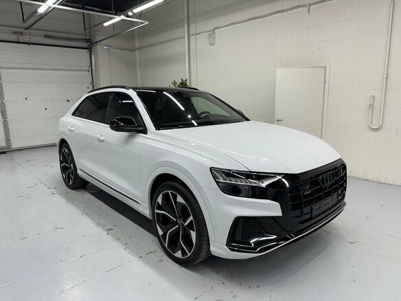 2020 Audi Q8 50 TDI I (4M), белый, 7700000 рублей - вид 16