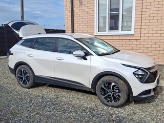 2022 Kia Sportage V, белый, 4000000 рублей, вид 3