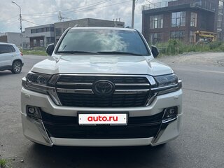 2020 Toyota Land Cruiser 200 Series Рестайлинг 2, белый, 9000000 рублей, вид 1