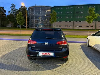 2015 Volkswagen Golf VII, синий, 1400000 рублей, вид 3