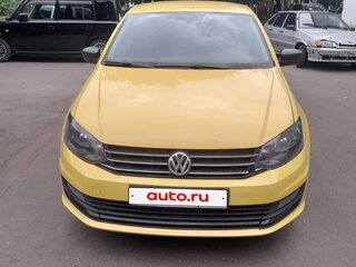 2018 Volkswagen Polo V Рестайлинг, жёлтый, 650000 рублей, вид 5