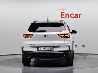 2021 Chevrolet TrailBlazer III, белый, 1630007 рублей, вид 3