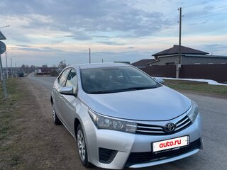 2013 Toyota Corolla XI (E160, E170, E180), серебристый, 1290000 рублей, вид 1