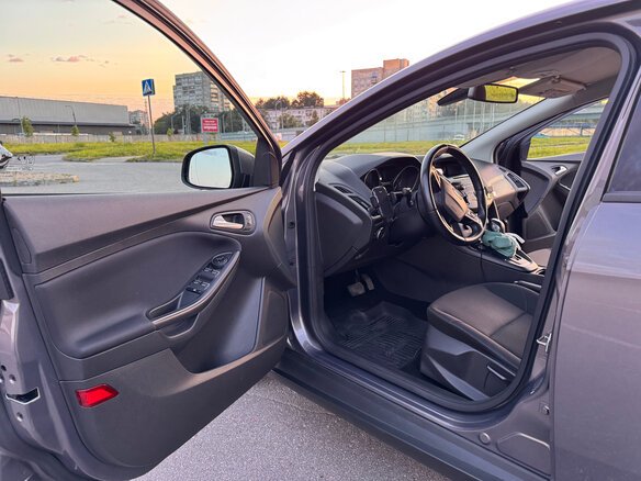 2018 Ford Focus III Рестайлинг, серый, 1520000 рублей - вид 13