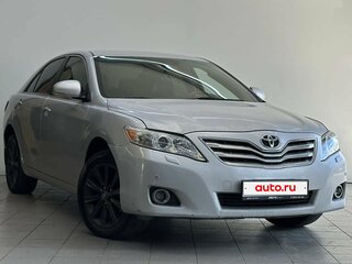 2011 Toyota Camry VI (XV40) Рестайлинг, серебристый, 950000 рублей, вид 3