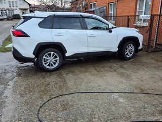 2020 Toyota RAV4 V (XA50), белый, 3050000 рублей, вид 3