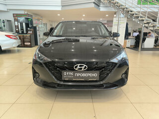 2022 Hyundai Solaris II Рестайлинг, чёрный, 1420000 рублей, вид 2