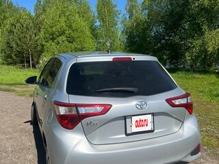 2019 Toyota Vitz III (XP130) Рестайлинг 2, серебристый, 850000 рублей, вид 5