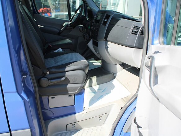 2007 Mercedes-Benz Sprinter, синий, 1350000 рублей - вид 11