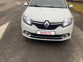 2017 Renault Logan II, белый, 1000000 рублей, вид 1