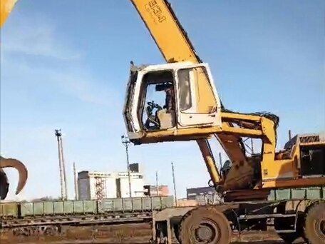 2004 Liebherr L 538, жёлтый, 6500000 рублей, вид 5
