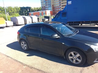 2011 Chevrolet Cruze I, чёрный, 715000 рублей, вид 3