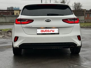 2018 Kia Ceed III, белый, 1565000 рублей, вид 5
