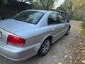 2007 Hyundai Sonata ТагАЗ IV (EF) Рестайлинг, серебристый, 370000 рублей - вид 2