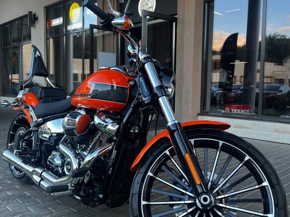2023 Harley-Davidson Breakout, оранжевый, 2800000 рублей - вид 1