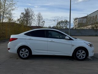 2016 Hyundai Solaris I Рестайлинг, белый, 805000 рублей, вид 5