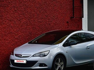 2012 Opel Astra GTC J Рестайлинг, белый, 850000 рублей, вид 4