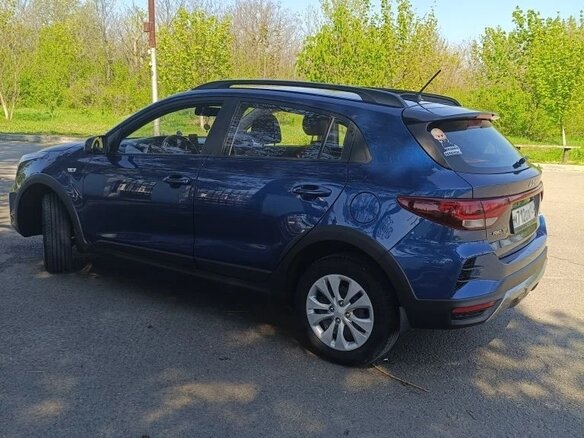 2022 Kia Rio X IV Рестайлинг, синий, 2000000 рублей - вид 5