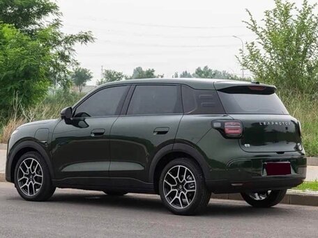 2026 Leapmotor A10 53 kWh, зелёный, 1753000 рублей, вид 3